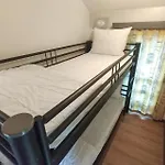Casa vacanze 2 Bedroom Amazing In Hastiere