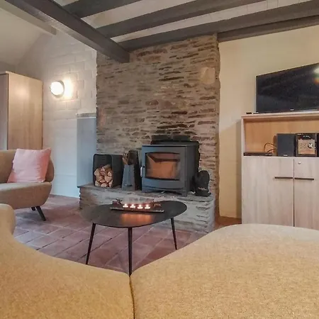 2 Bedroom Amazing In Hastiere Holiday home