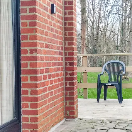 2 Bedroom Amazing In Hastiere Blaimont